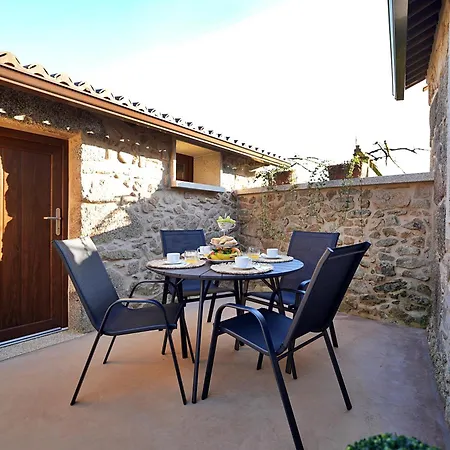 Galihost - A Casa De Alsira Сasa de vacaciones